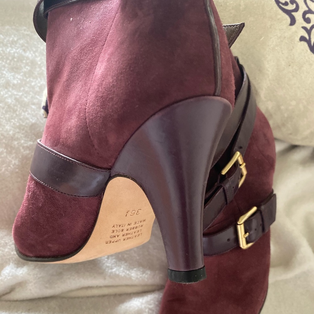 Booties - Picture 4 of 8